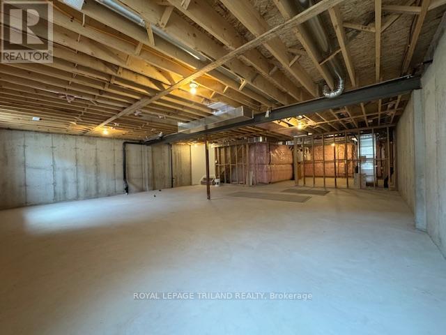 












49 - 63 COMPASS TRAIL

,
Central Elgin (Port Stanley),




Ontario
N5L0B4

