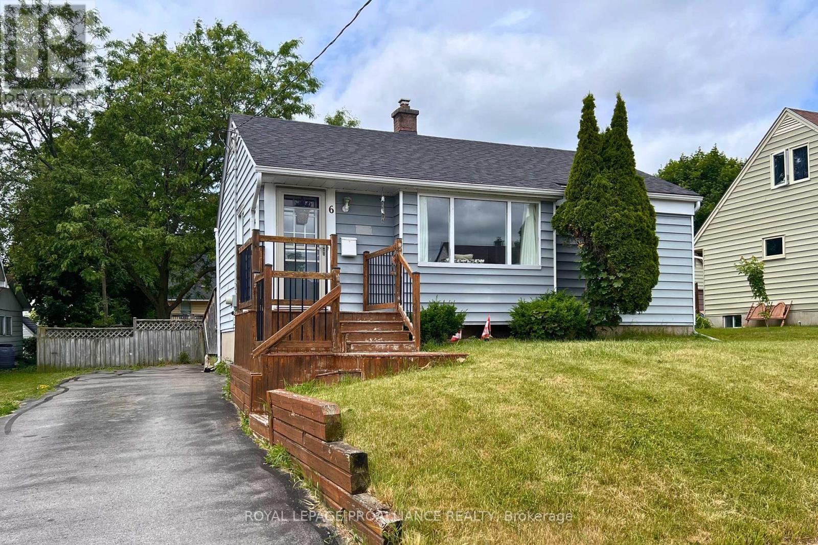 












6 THIRD STREET

,
Belleville (Belleville Ward),




Ontario
K8N4R8

