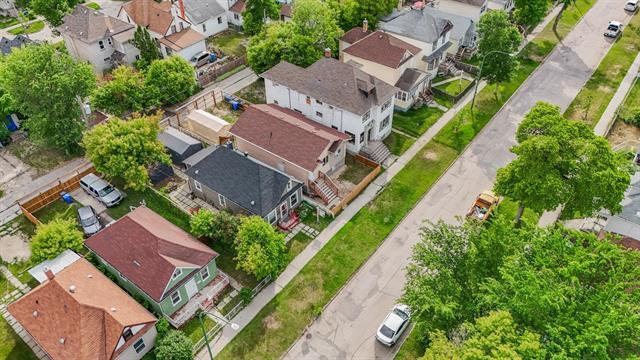 









482


Aberdeen

AVE,
Winnipeg,




MB
R2W 1W1

