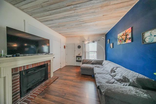 









482


Aberdeen

AVE,
Winnipeg,




MB
R2W 1W1


