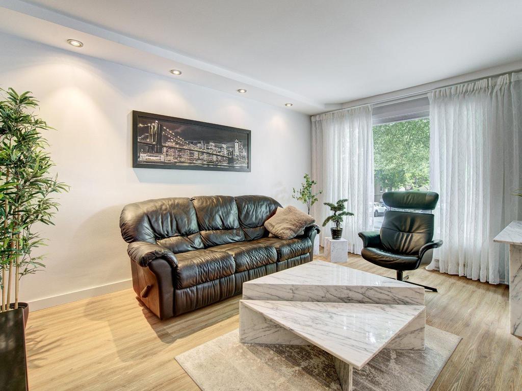 









9545

 - 9547


Rue De Teck

,
Mercier/Hochelaga-Maisonneuve (Montréal),




QC
H1L1L7

