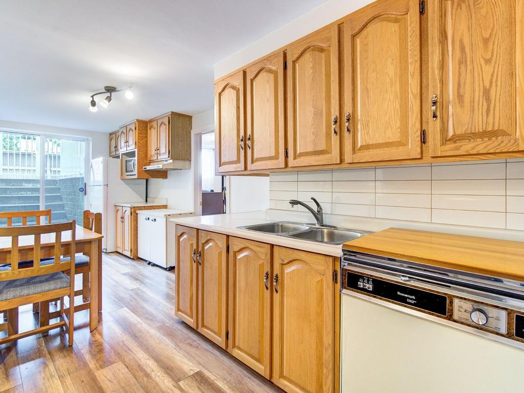 









9545

 - 9547


Rue De Teck

,
Mercier/Hochelaga-Maisonneuve (Montréal),




QC
H1L1L7


