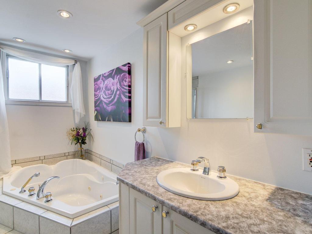 









9545

 - 9547


Rue De Teck

,
Mercier/Hochelaga-Maisonneuve (Montréal),




QC
H1L1L7

