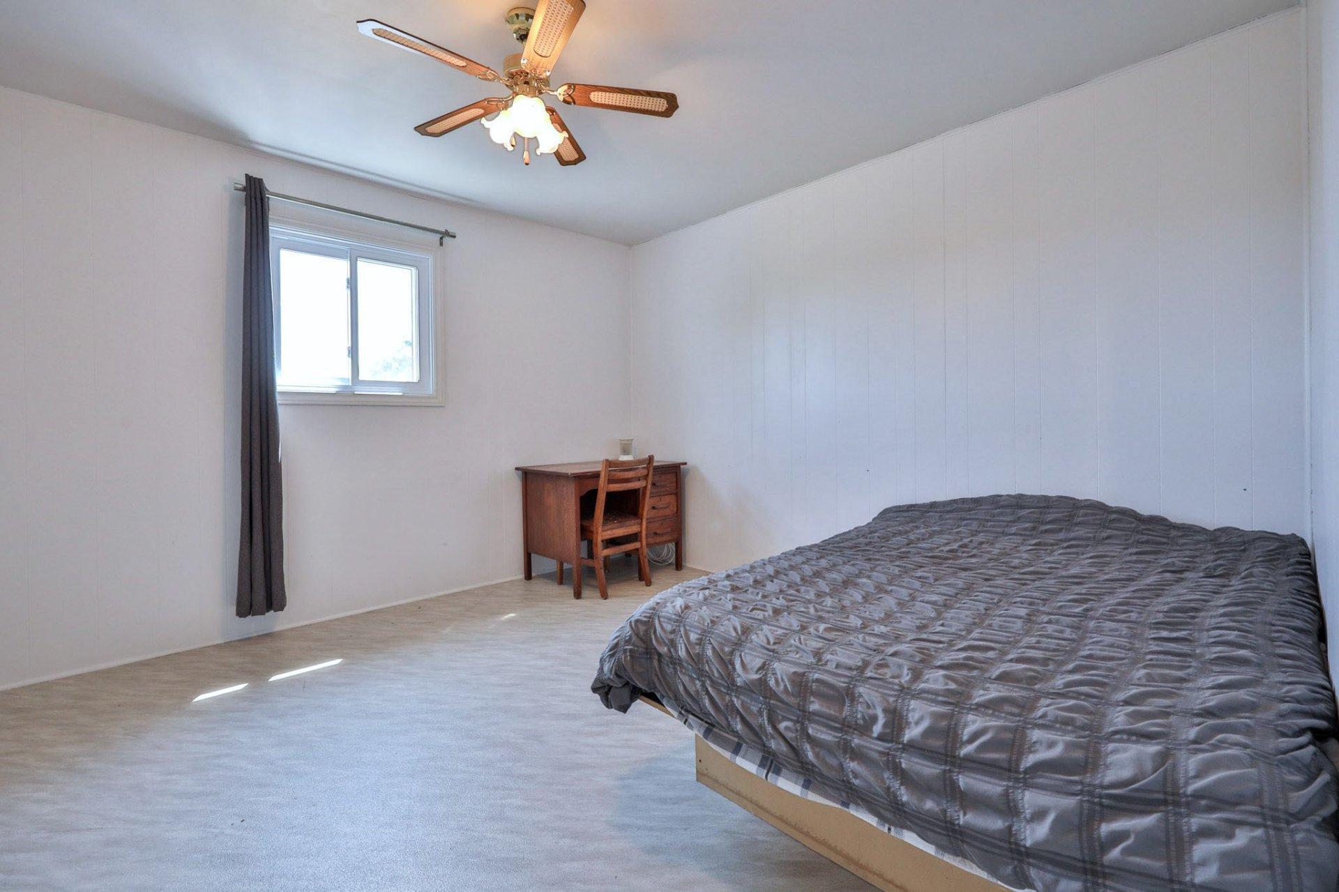 









183


Rue Montcalm

,
Maniwaki,




QC
J9E1T7

