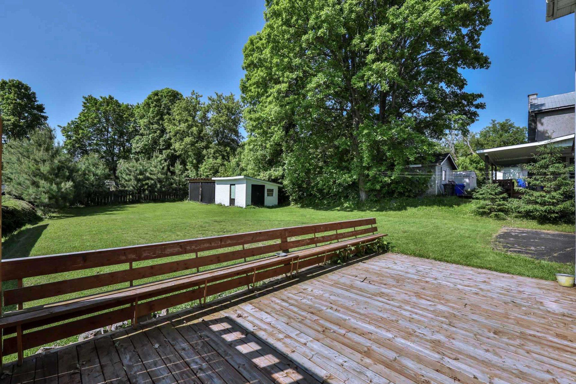 









183


Rue Montcalm

,
Maniwaki,




QC
J9E1T7

