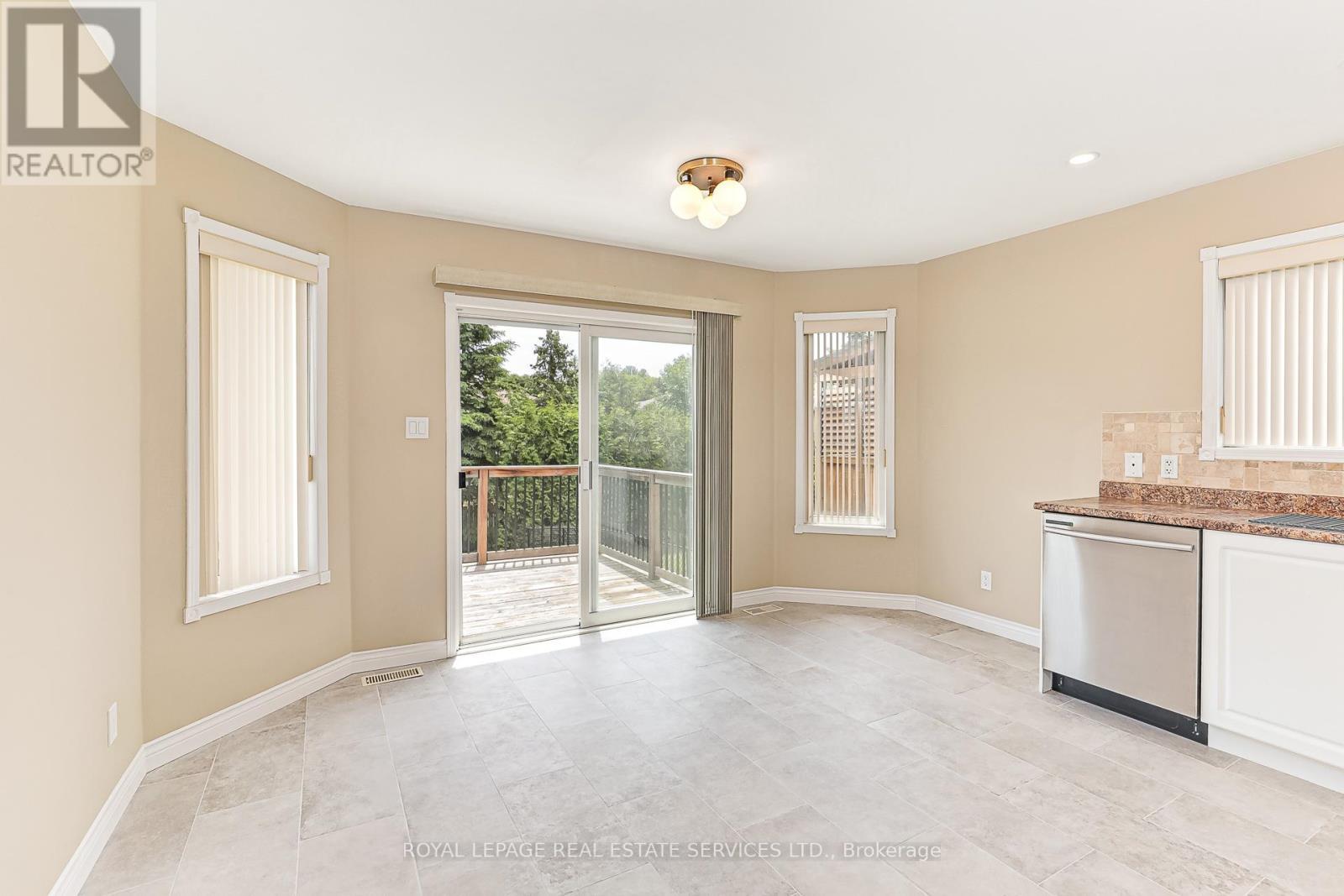












36 TELFER ROAD

,
Collingwood,




Ontario
L9Y5H5

