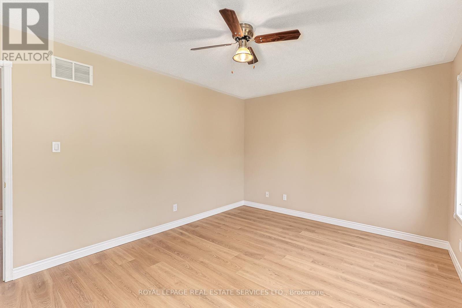 












36 TELFER ROAD

,
Collingwood,




Ontario
L9Y5H5

