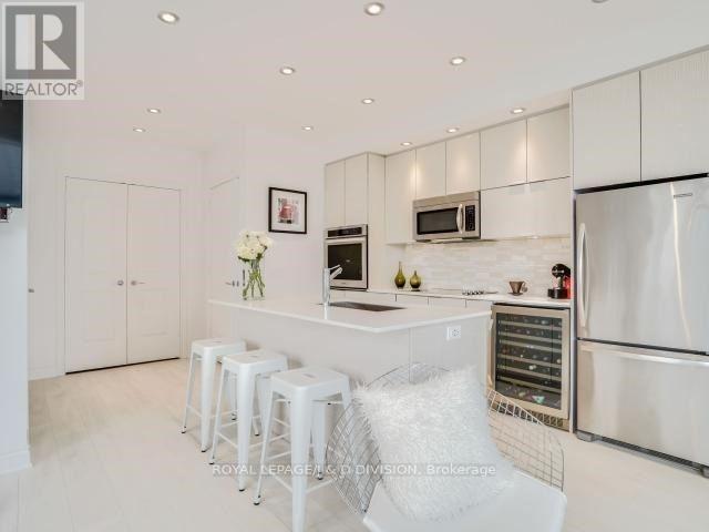 












WL08 - 80 MARINE PARADE DRIVE

,
Toronto,




Ontario
M8V0A3

