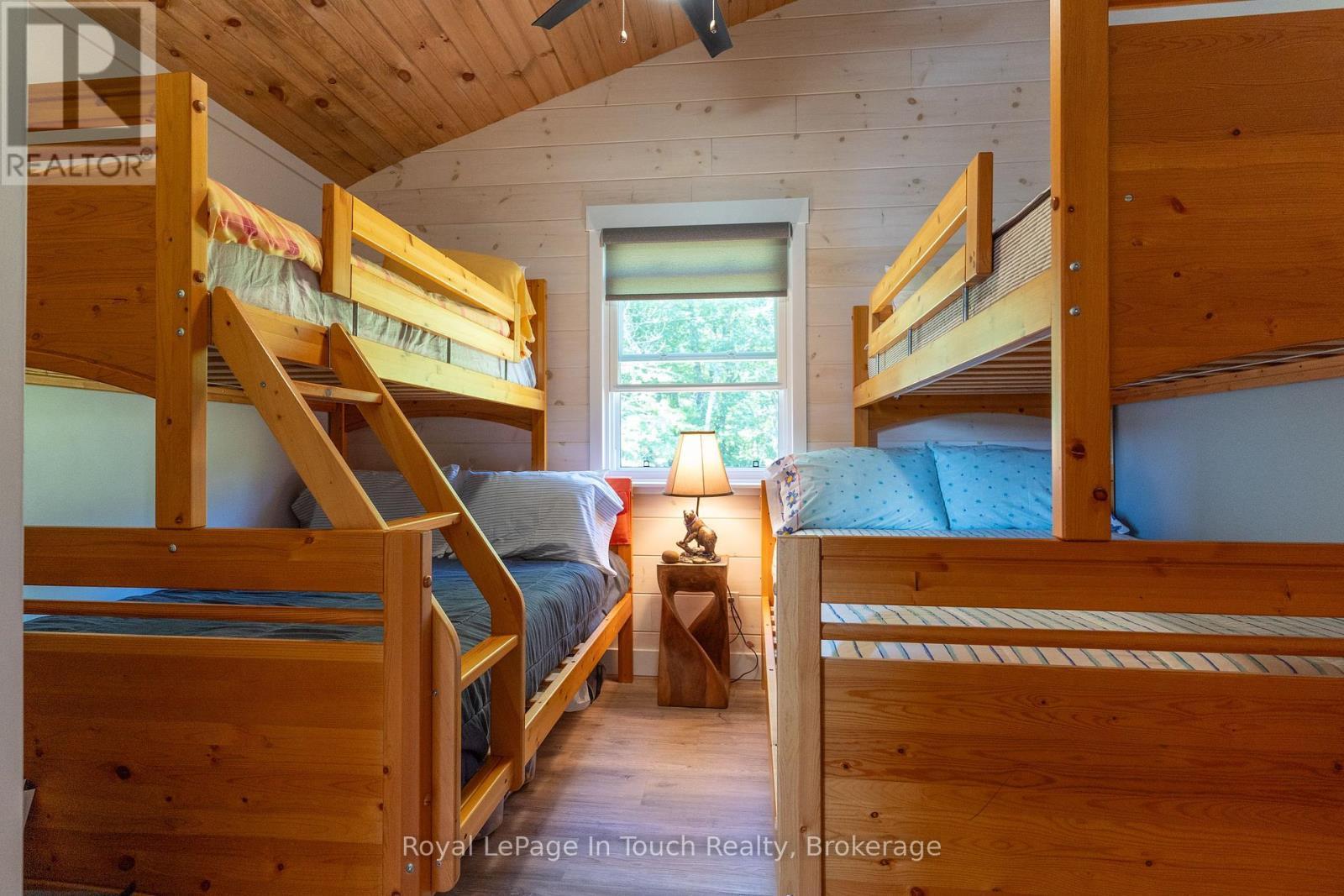 












6980 ISLAND 1810

,
Georgian Bay (Gibson),




Ontario
P0E1E0

