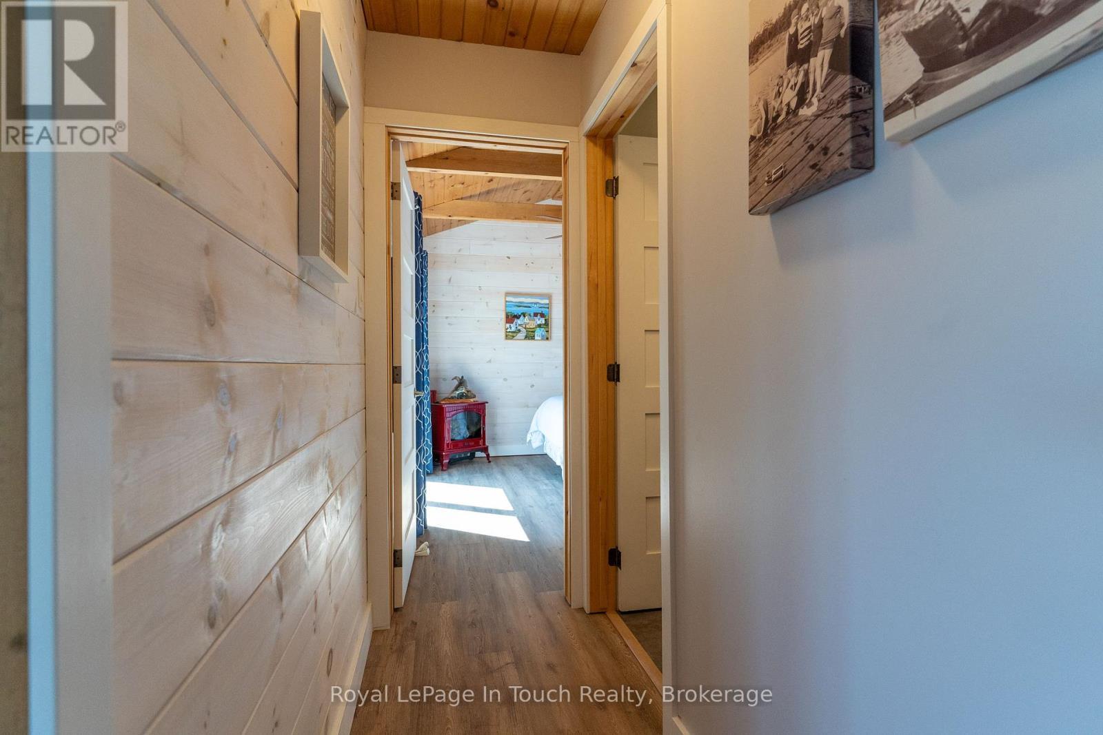












6980 ISLAND 1810

,
Georgian Bay (Gibson),




Ontario
P0E1E0

