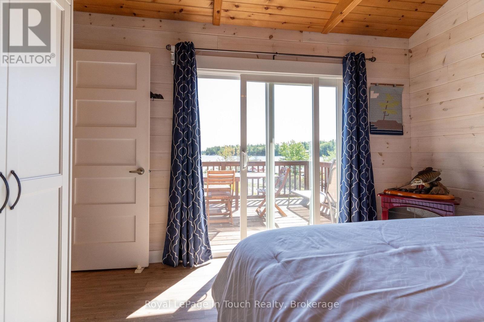 












6980 ISLAND 1810

,
Georgian Bay (Gibson),




Ontario
P0E1E0

