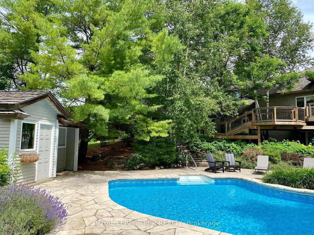 









101089


10th

Side Road,
East Garafraxa,




ON
L9W 7J9

