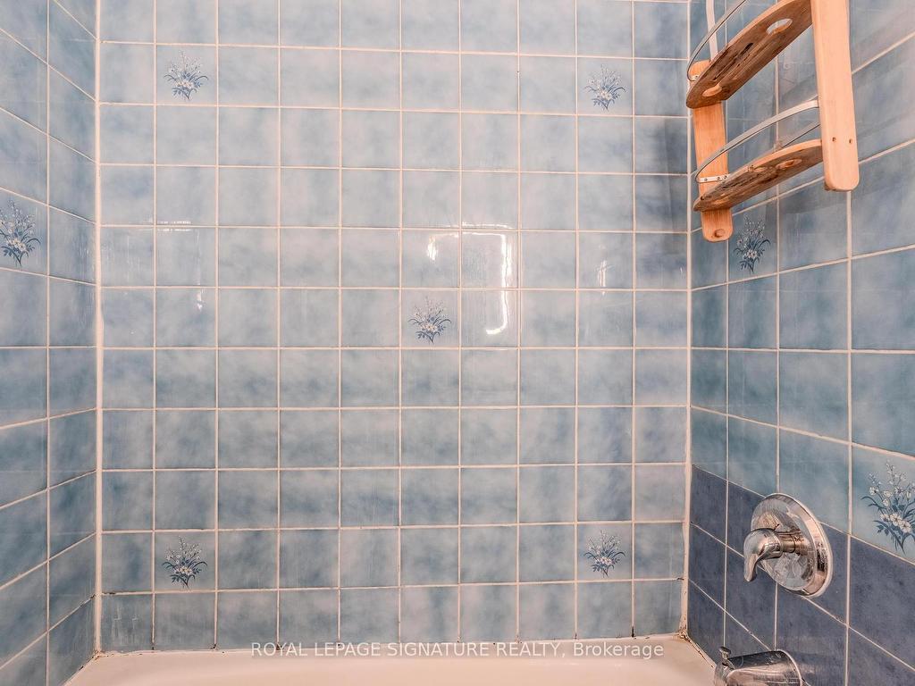 









1541


Dundas

Street West, B,
Toronto,




ON
M6K 1T6

