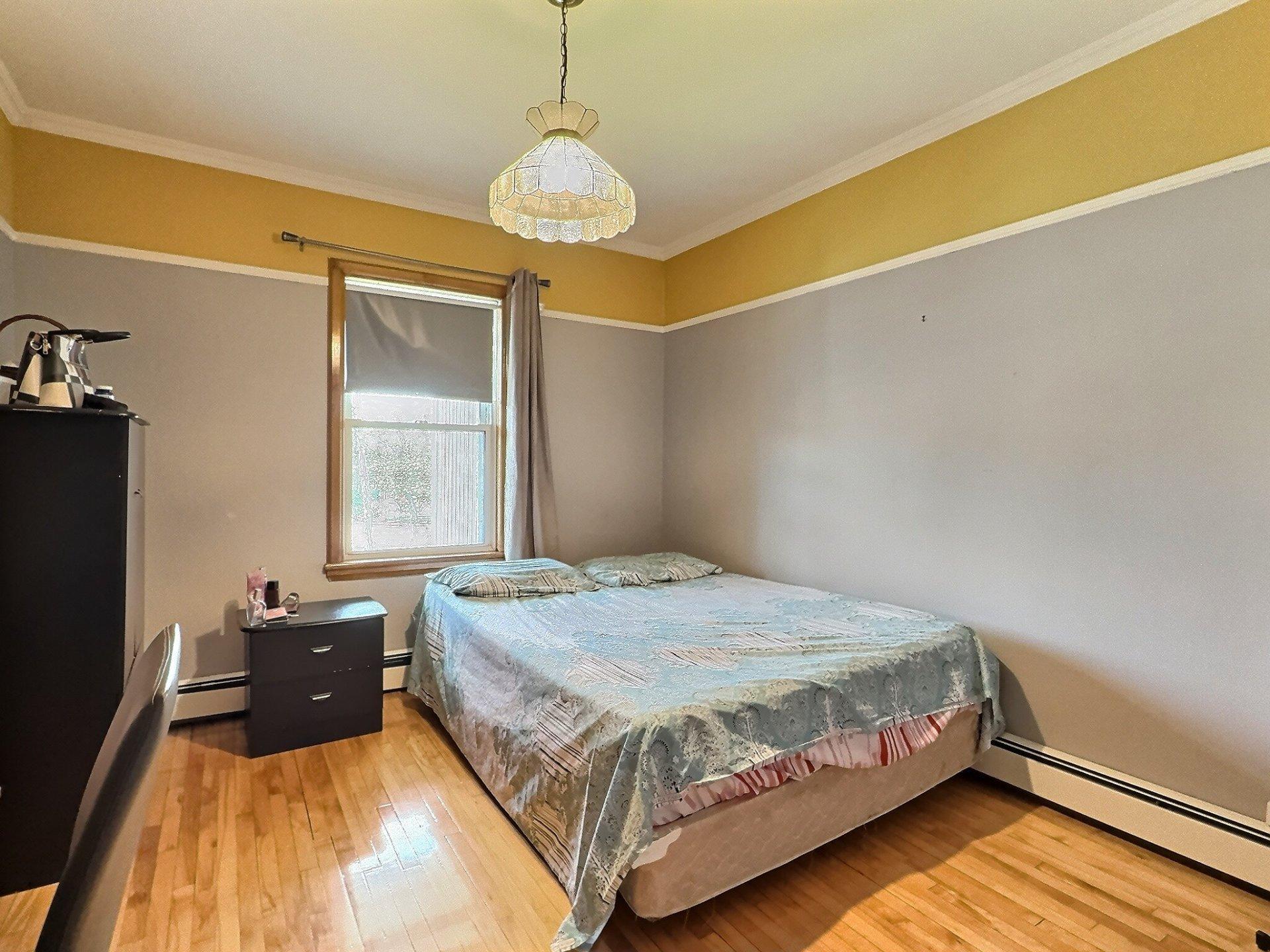 









127

 - 129


9e Avenue N.

,
Sherbrooke (Fleurimont),




QC
J1E2S8

