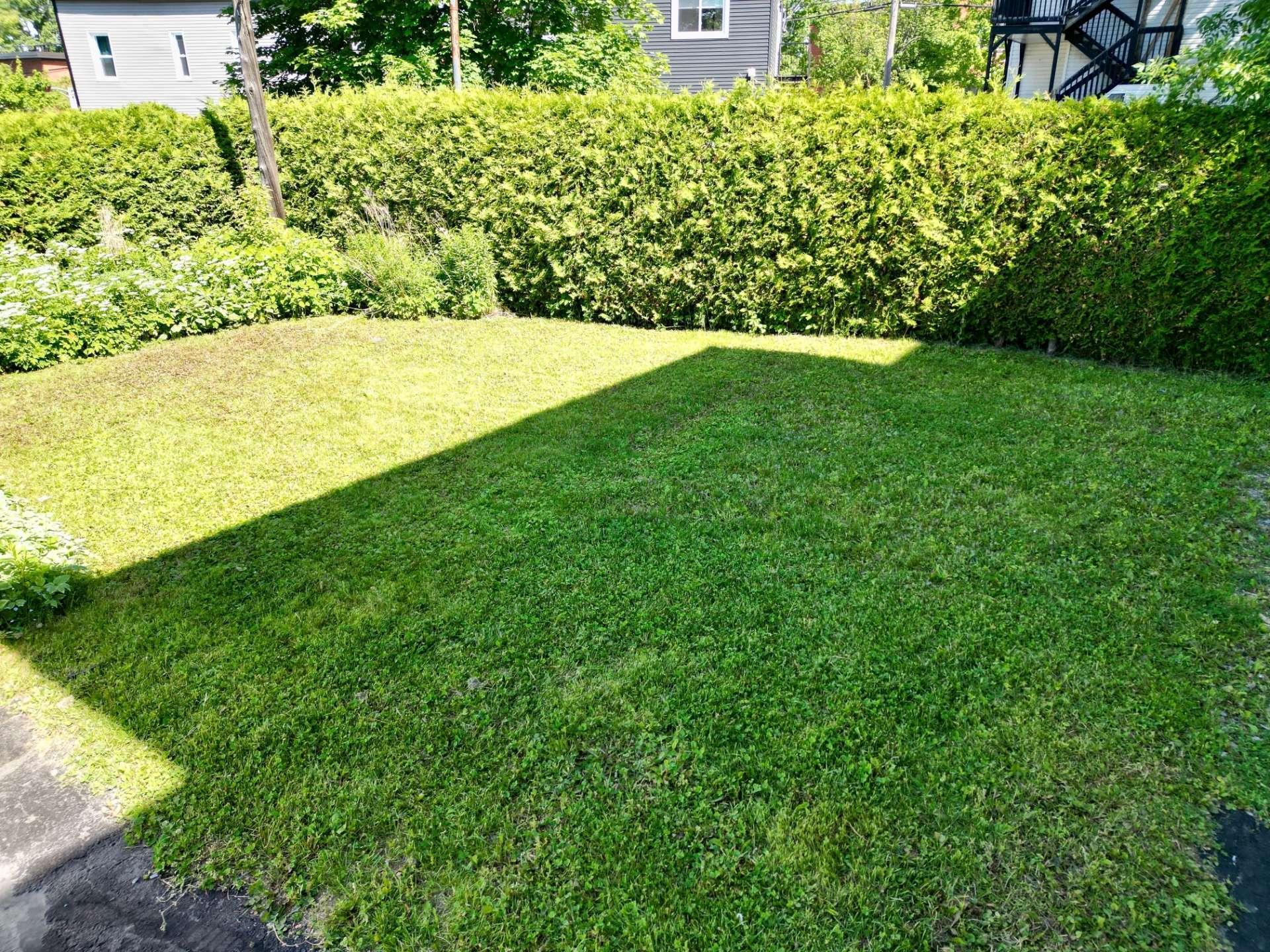 









127

 - 129


9e Avenue N.

,
Sherbrooke (Fleurimont),




QC
J1E2S8

