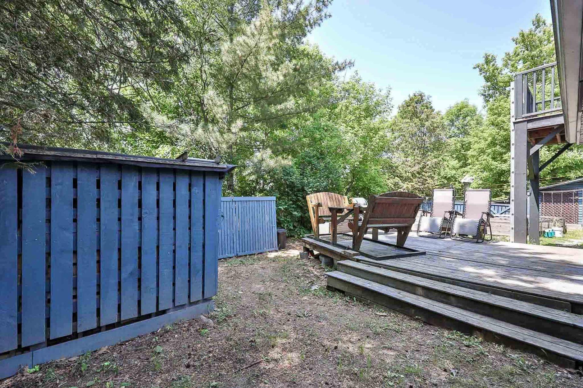 









310


Rue Champlain

,
Maniwaki,




QC
J9E1L9

