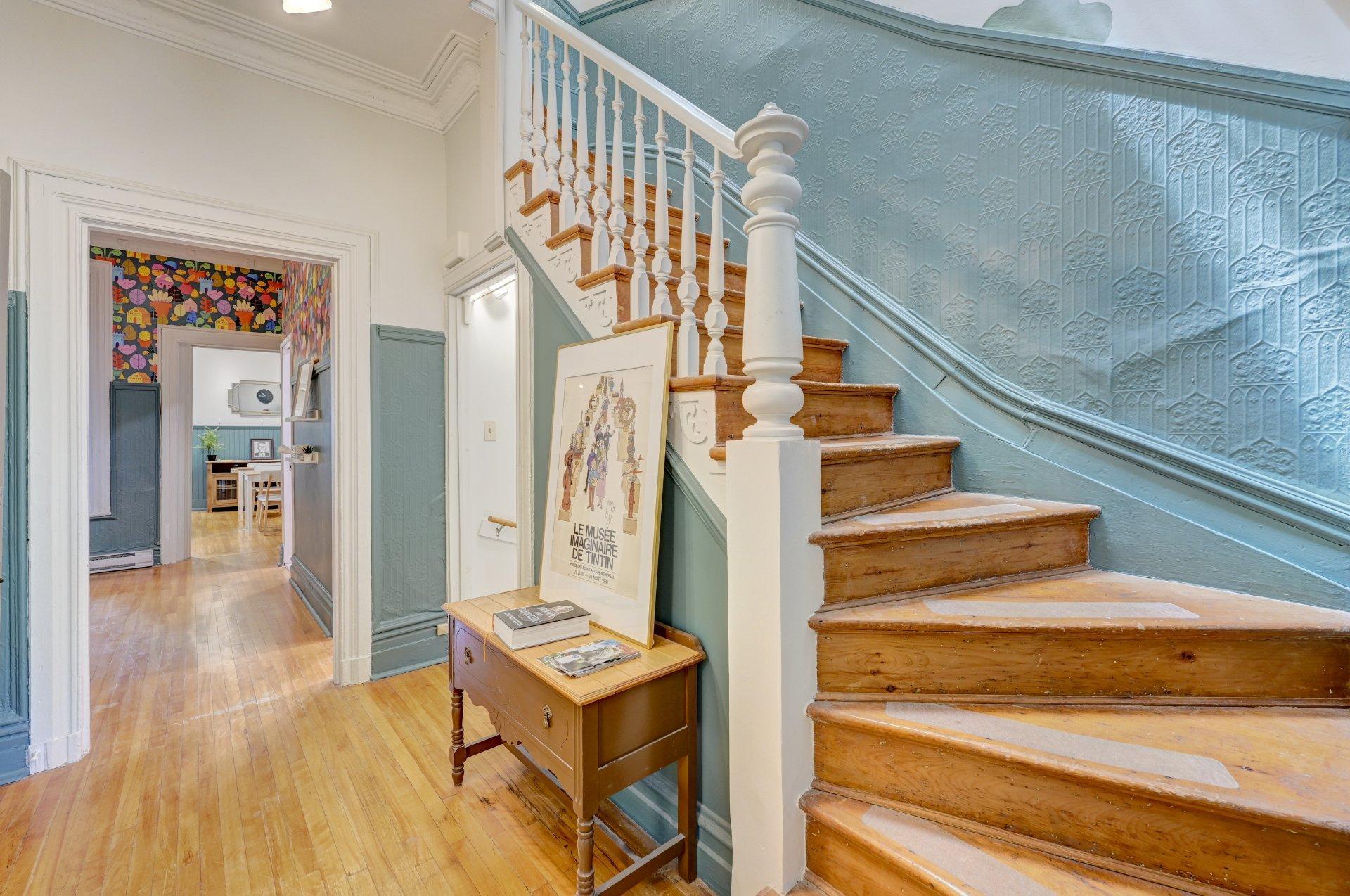 









1652

 - 1654


Rue St-André

,
Montréal (Ville-Marie),




QC
H2L3T6

