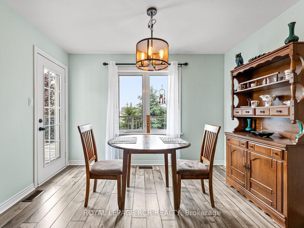 









933


Greenwood

Crescent,
Shelburne,




ON
L9W 2Y9

