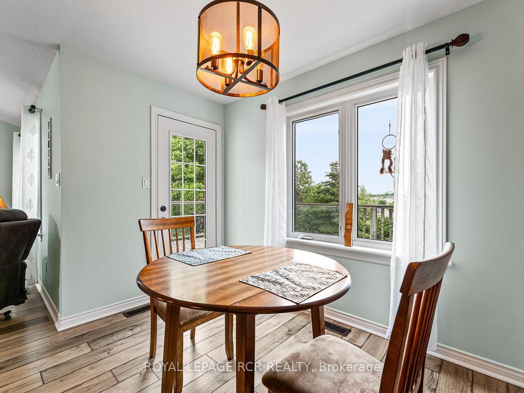 









933


Greenwood

Crescent,
Shelburne,




ON
L9W 2Y9

