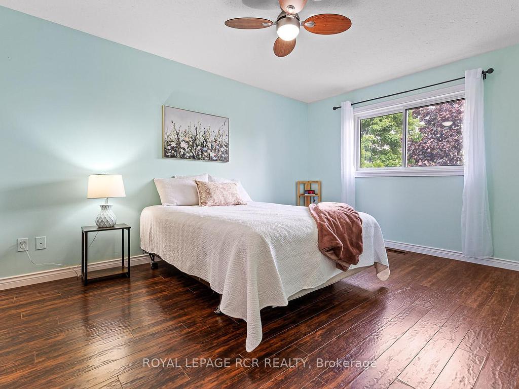 









933


Greenwood

Crescent,
Shelburne,




ON
L9W 2Y9

