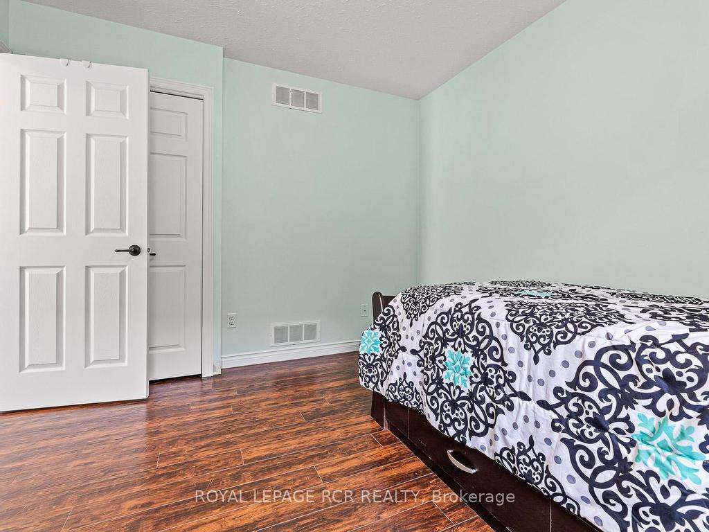 









933


Greenwood

Crescent,
Shelburne,




ON
L9W 2Y9

