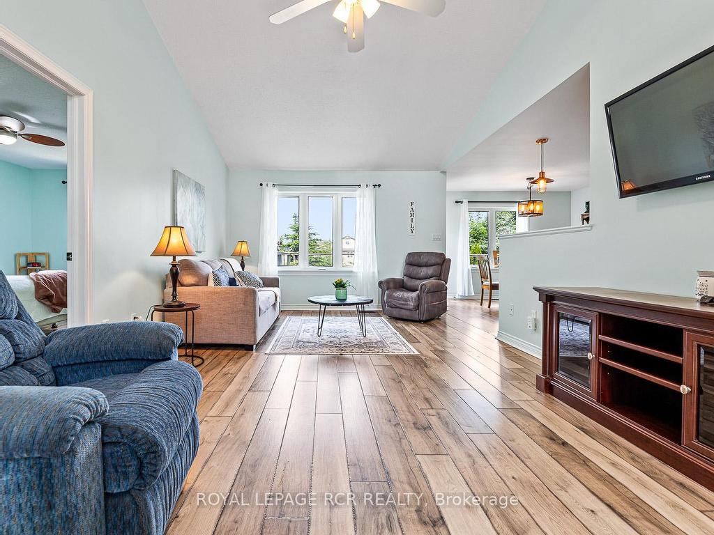 









933


Greenwood

Crescent,
Shelburne,




ON
L9W 2Y9

