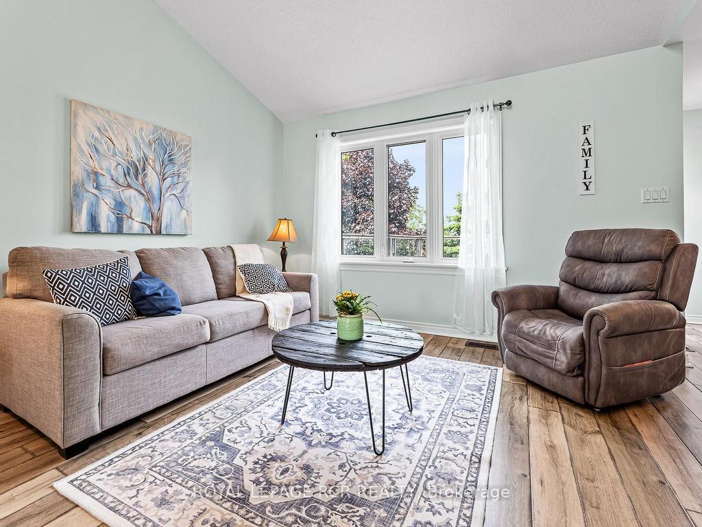 









933


Greenwood

Crescent,
Shelburne,




ON
L9W 2Y9

