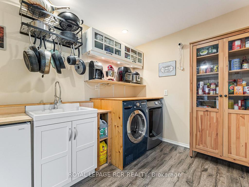









27


Rustic

Crescent,
Orangeville,




ON
L9W 1T1

