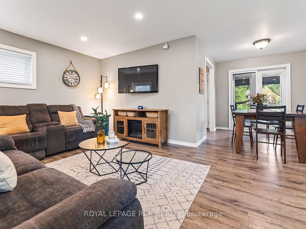 









27


Rustic

Crescent,
Orangeville,




ON
L9W 1T1

