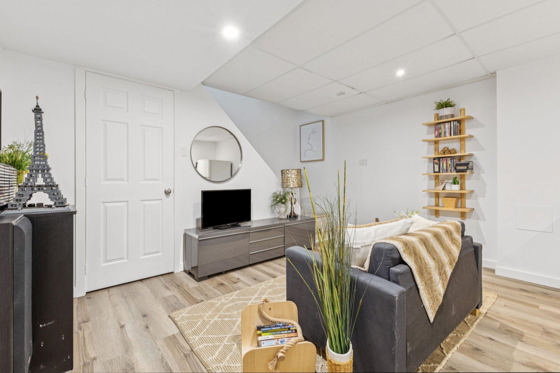 









75


Rue de Castagnier

,
Gatineau (Gatineau),




QC
J8R2P1

