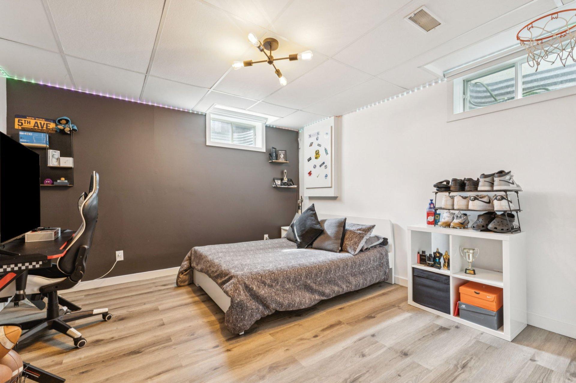 









75


Rue de Castagnier

,
Gatineau (Gatineau),




QC
J8R2P1

