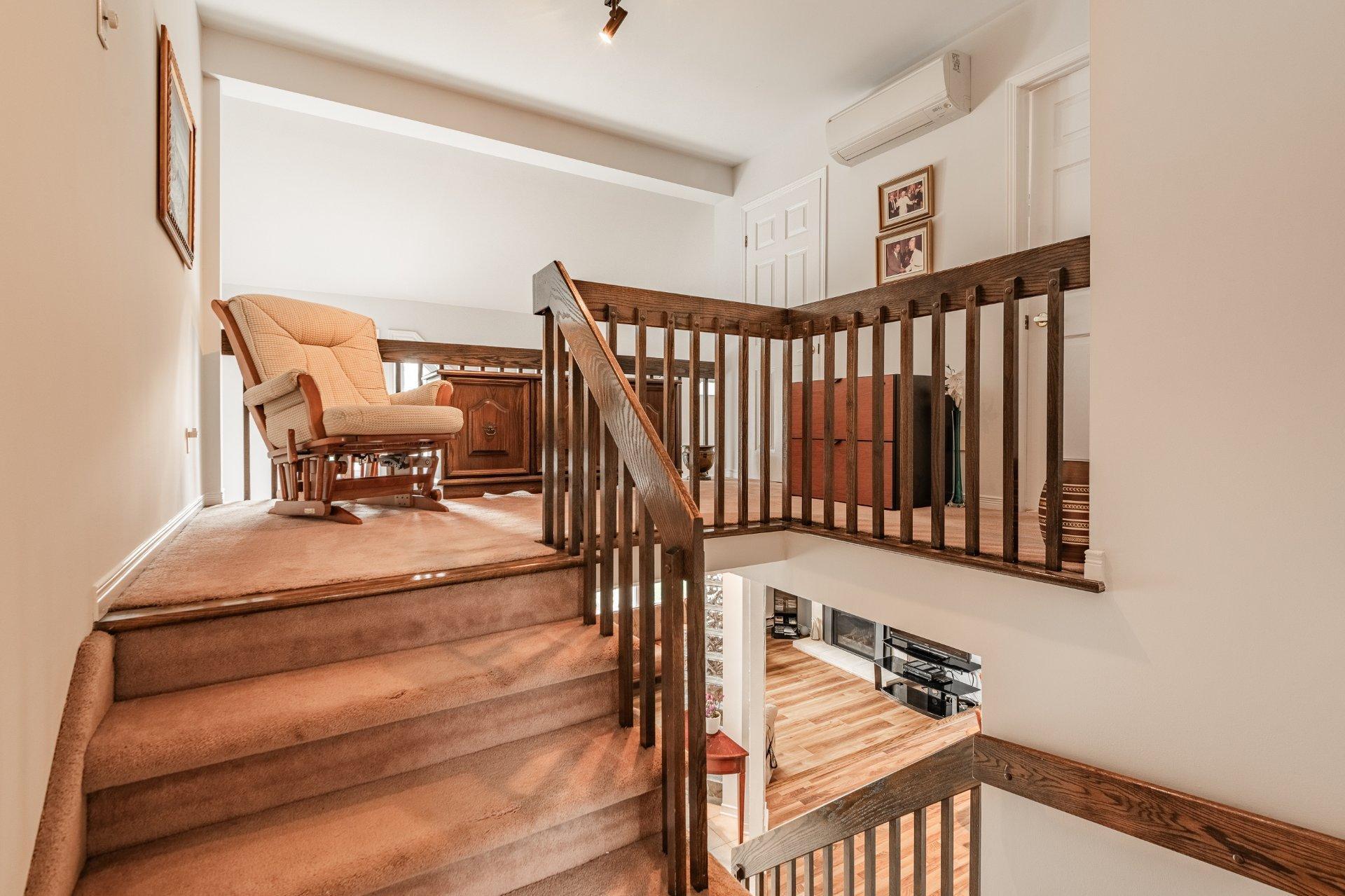 









710


Rue Nicolas-Perrot

,
Boucherville,




QC
J4B7V7

