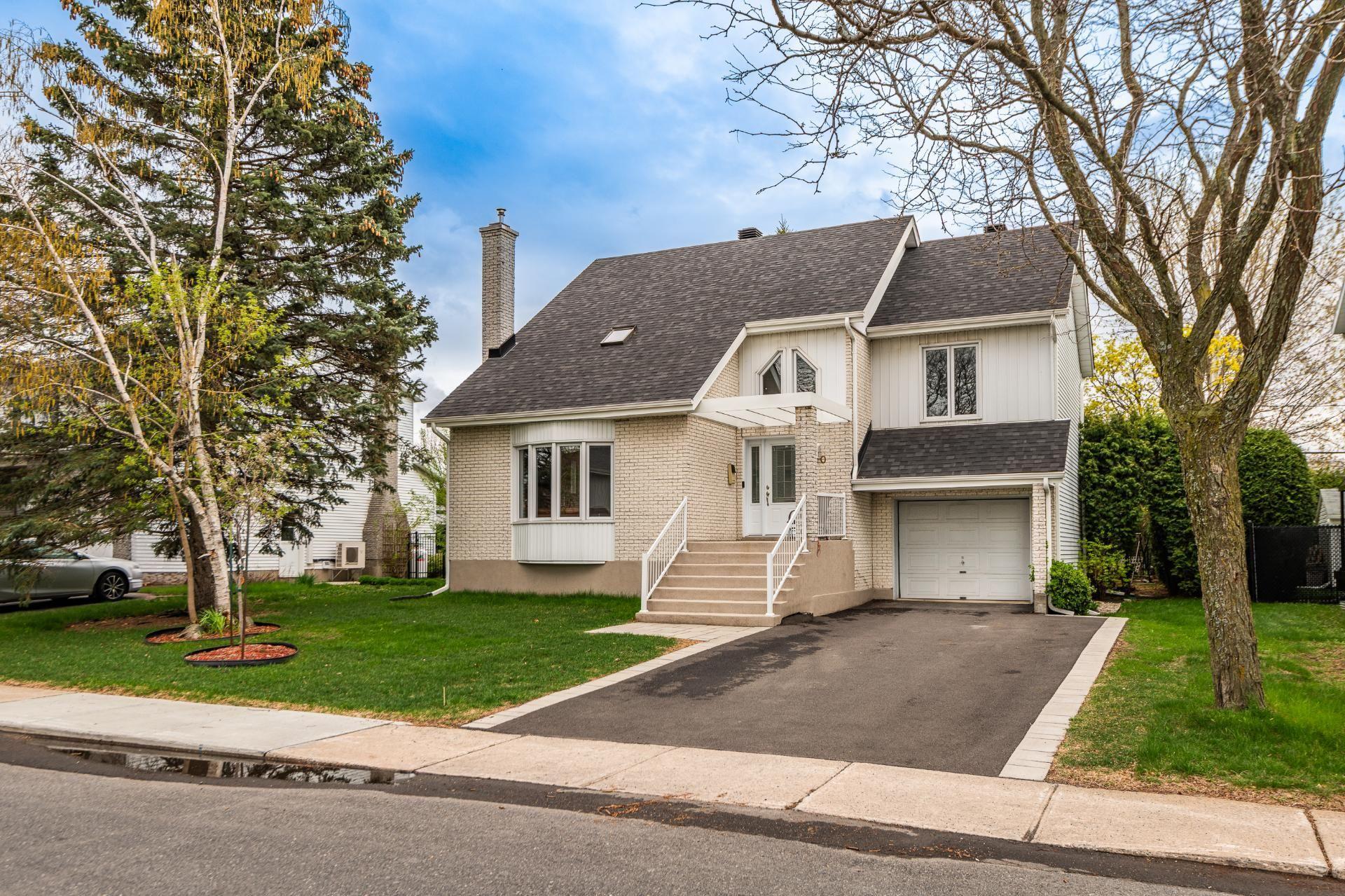 









710


Rue Nicolas-Perrot

,
Boucherville,




QC
J4B7V7

