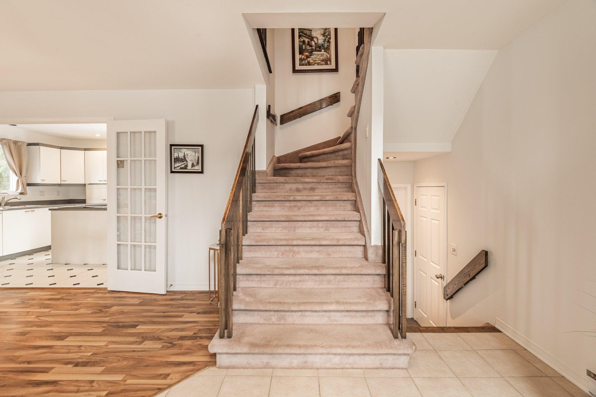 









710


Rue Nicolas-Perrot

,
Boucherville,




QC
J4B7V7

