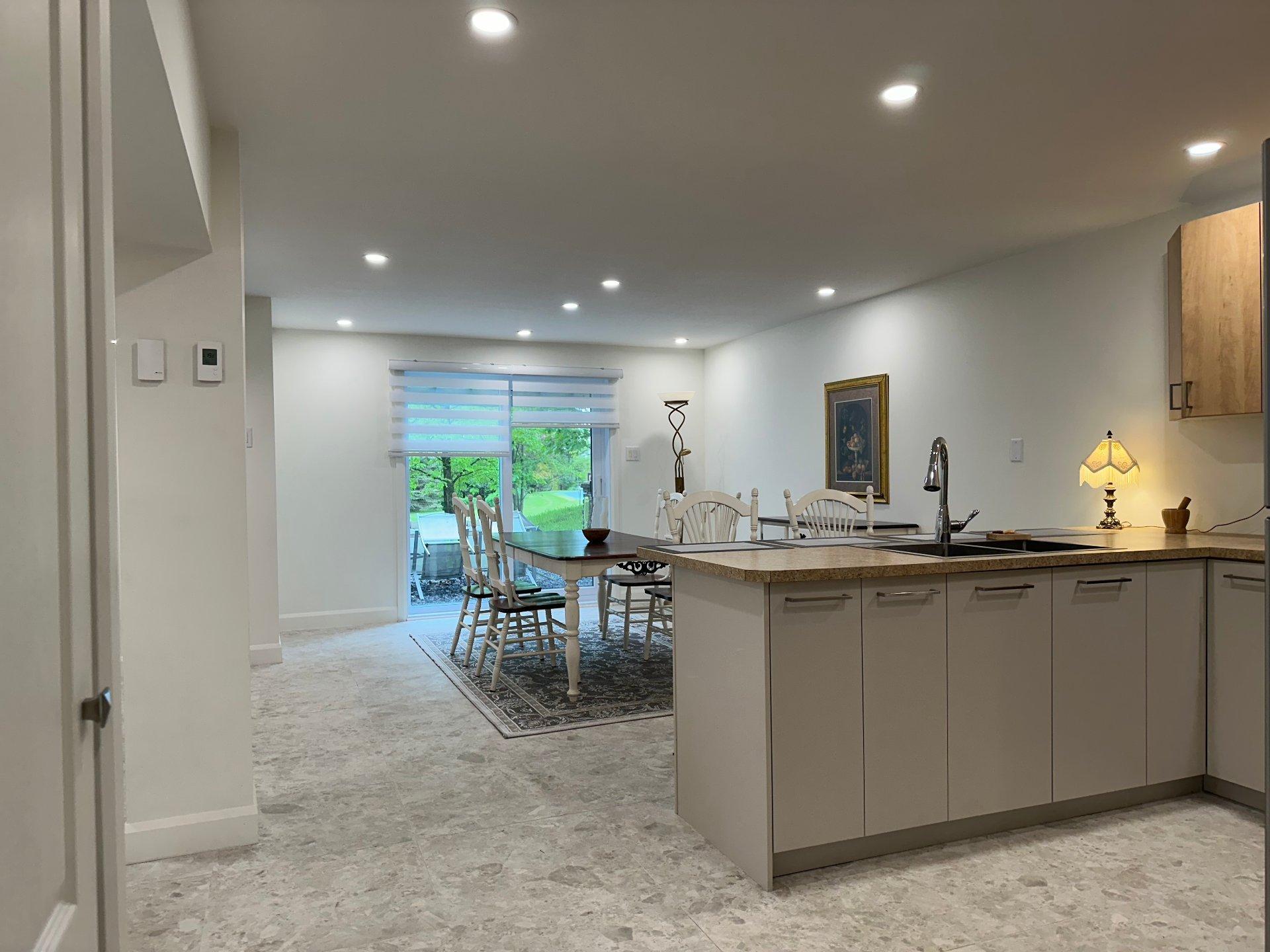 









10


Rue St-Laurent

,
Sutton,




QC
J0E2K0

