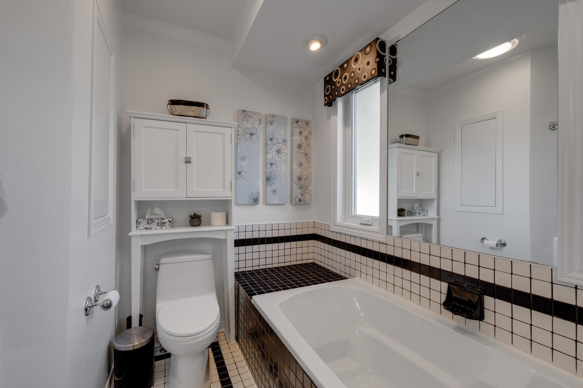 









80


Rue des Tulipes

,
Gatineau (Gatineau),




QC
J8R2H1

