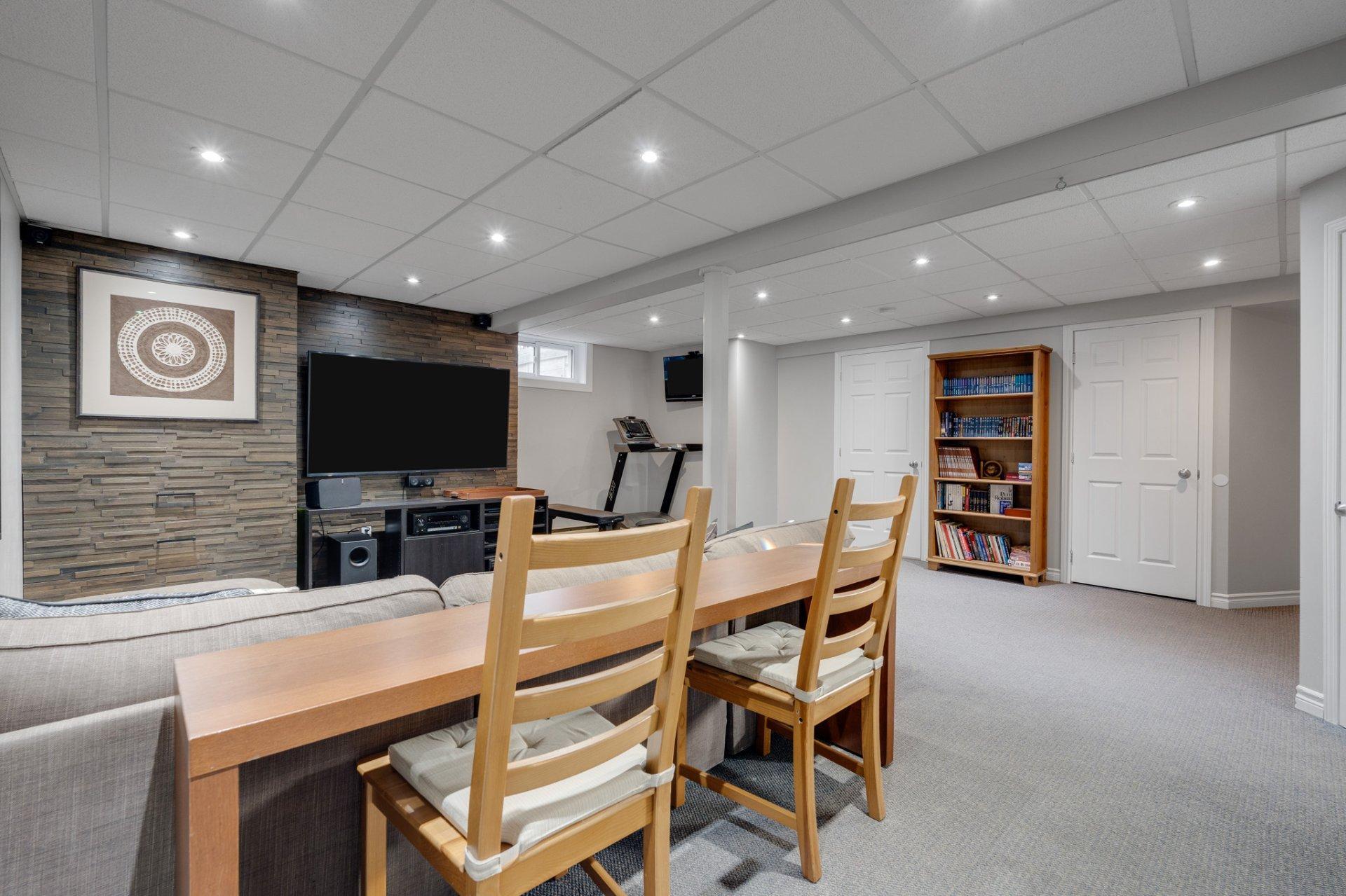 









80


Rue des Tulipes

,
Gatineau (Gatineau),




QC
J8R2H1

