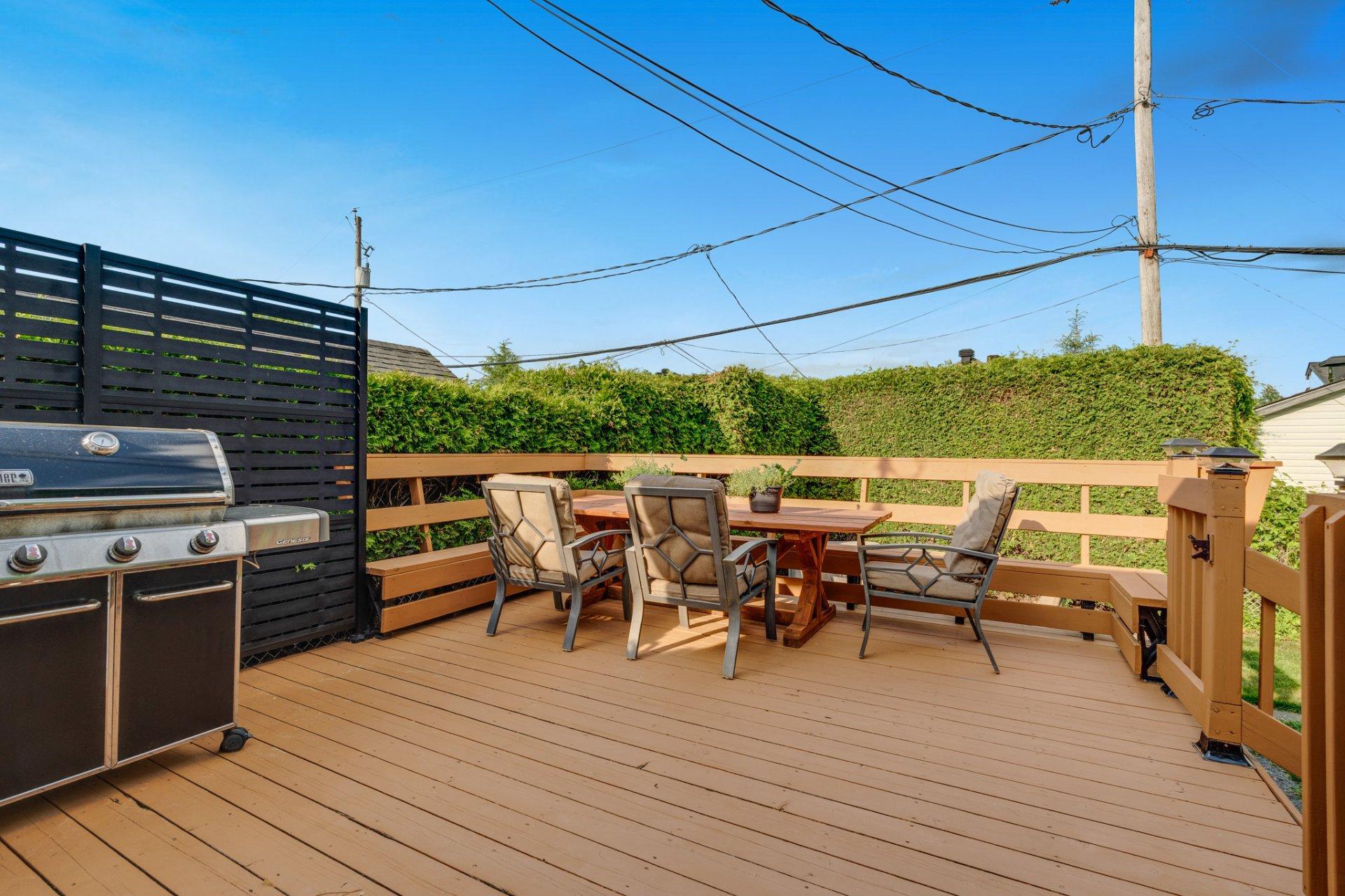 









80


Rue des Tulipes

,
Gatineau (Gatineau),




QC
J8R2H1

