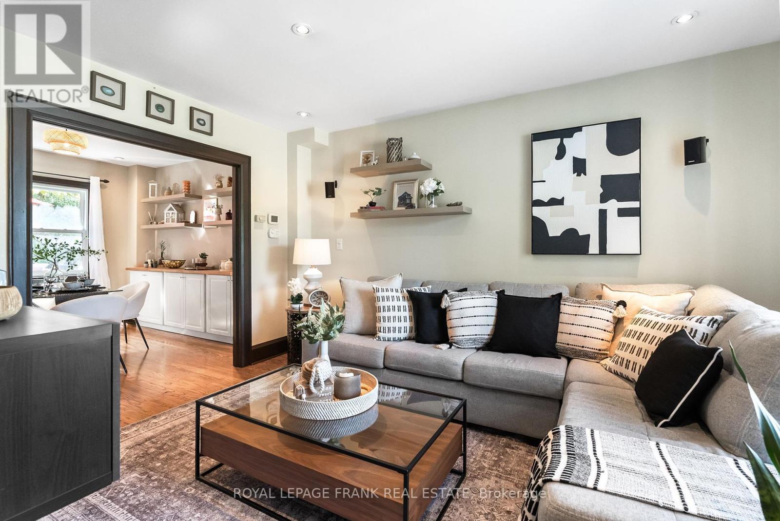 












168 ROXBOROUGH AVENUE

,
Oshawa (O'Neill),




Ontario
L1G5W5

