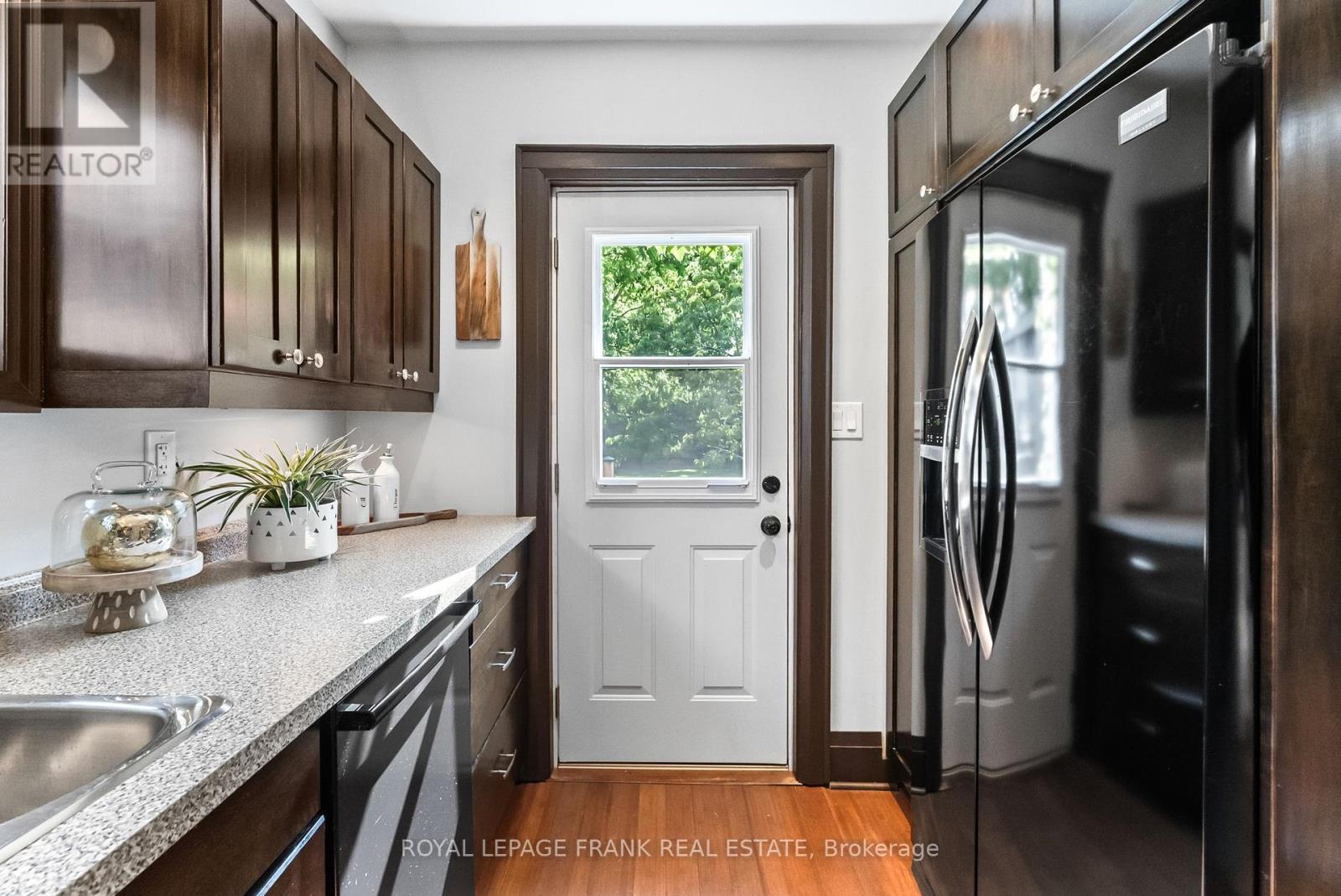 












168 ROXBOROUGH AVENUE

,
Oshawa (O'Neill),




Ontario
L1G5W5

