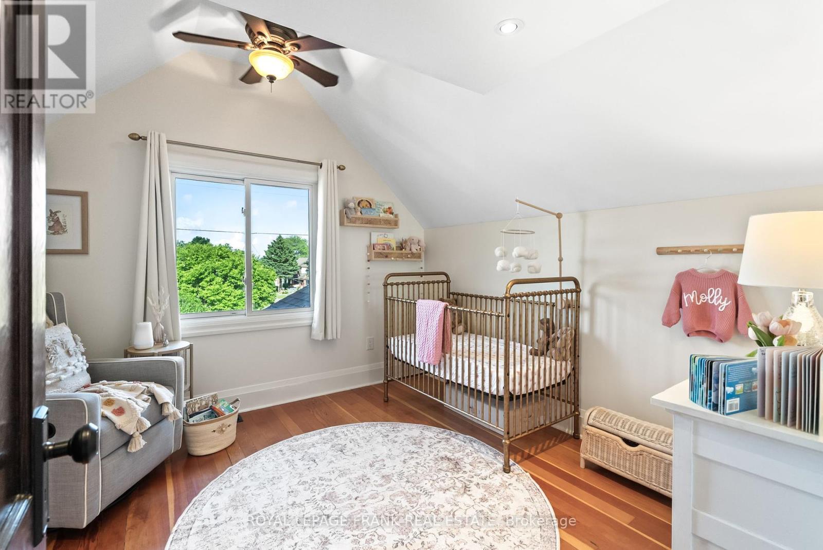 












168 ROXBOROUGH AVENUE

,
Oshawa (O'Neill),




Ontario
L1G5W5

