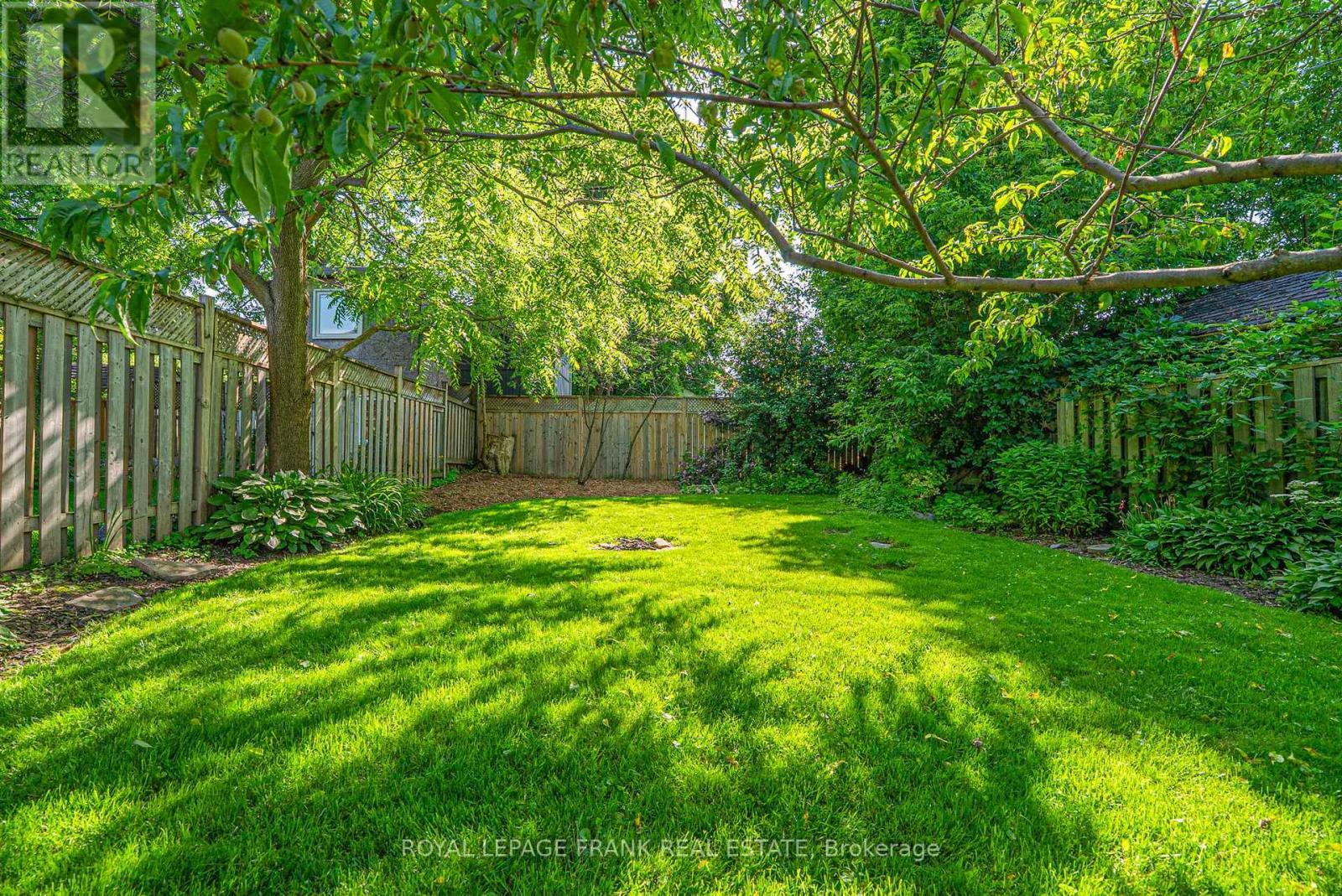 












168 ROXBOROUGH AVENUE

,
Oshawa (O'Neill),




Ontario
L1G5W5

