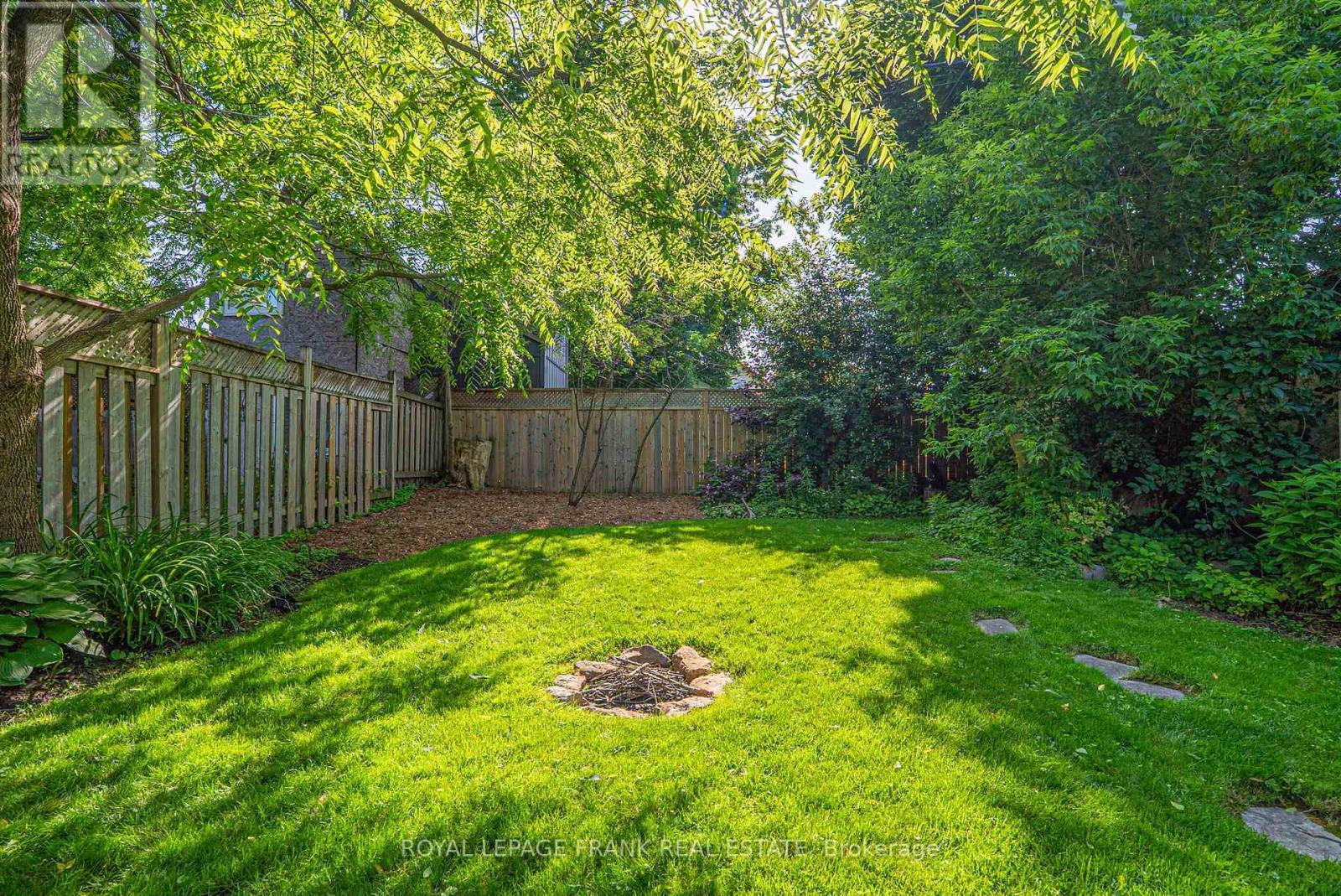 












168 ROXBOROUGH AVENUE

,
Oshawa (O'Neill),




Ontario
L1G5W5


