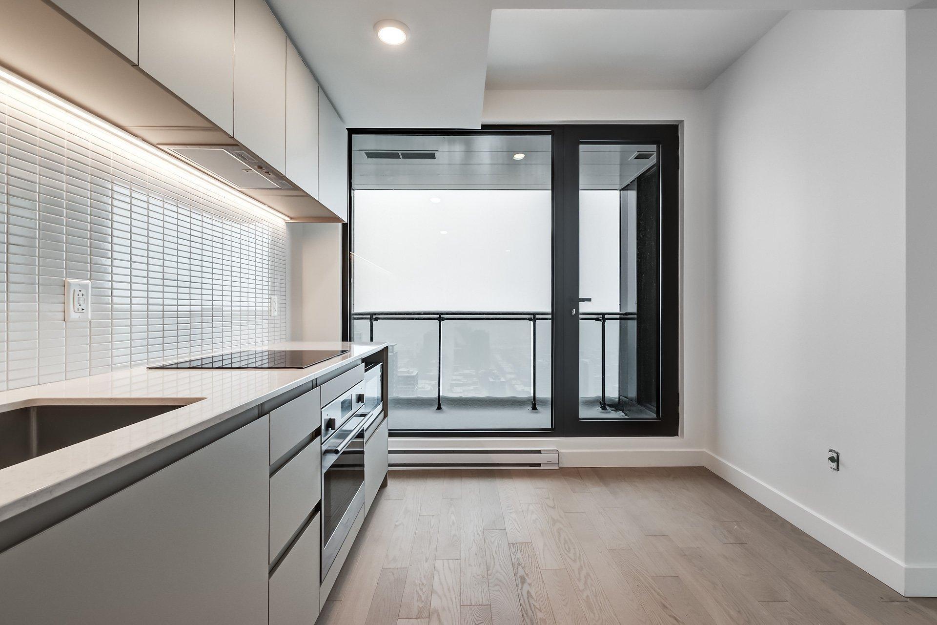 









1245


Rue De Bleury

, 4814,
Montréal (Ville-Marie),




QC
H3B0C2

