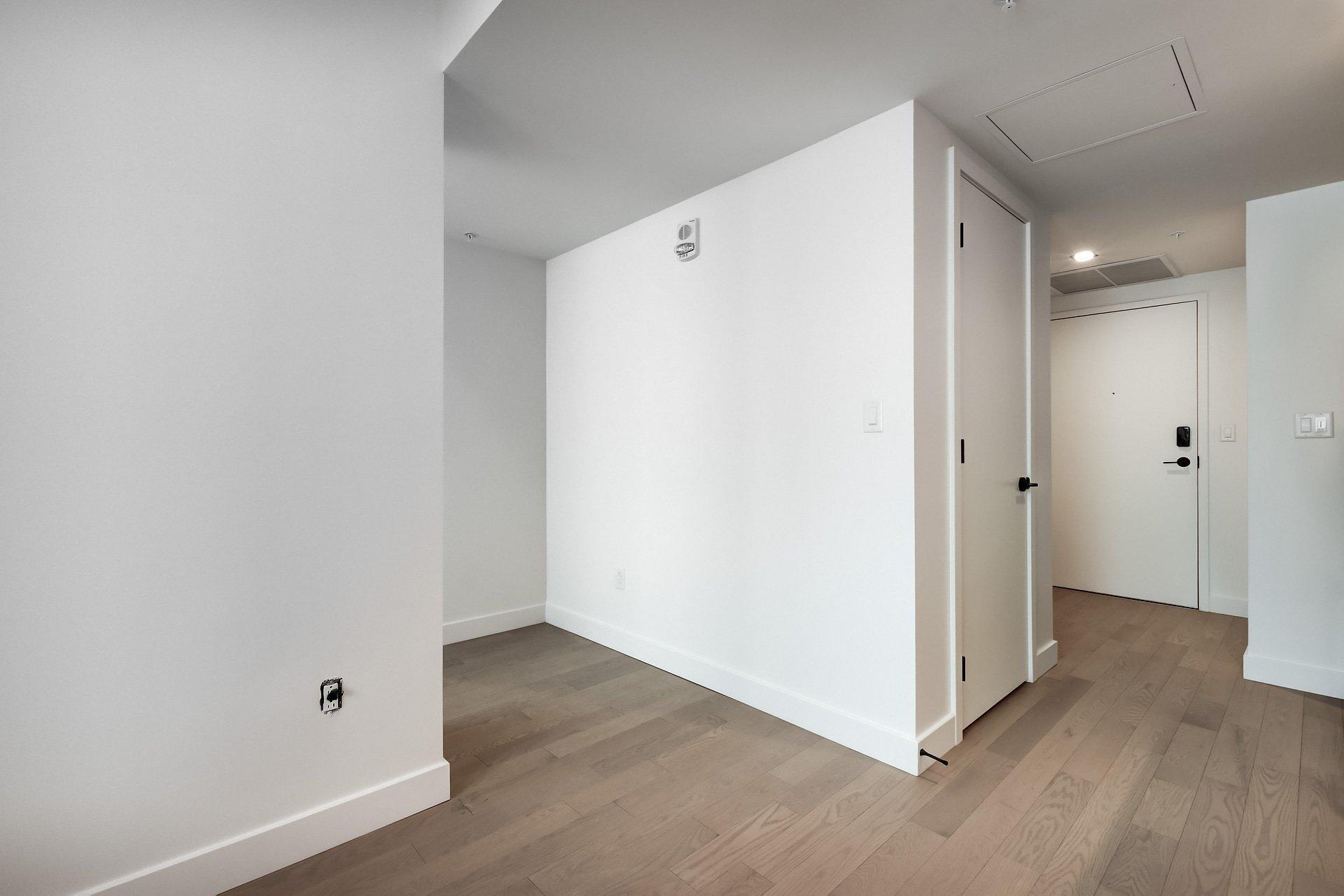 









1245


Rue De Bleury

, 4814,
Montréal (Ville-Marie),




QC
H3B0C2

