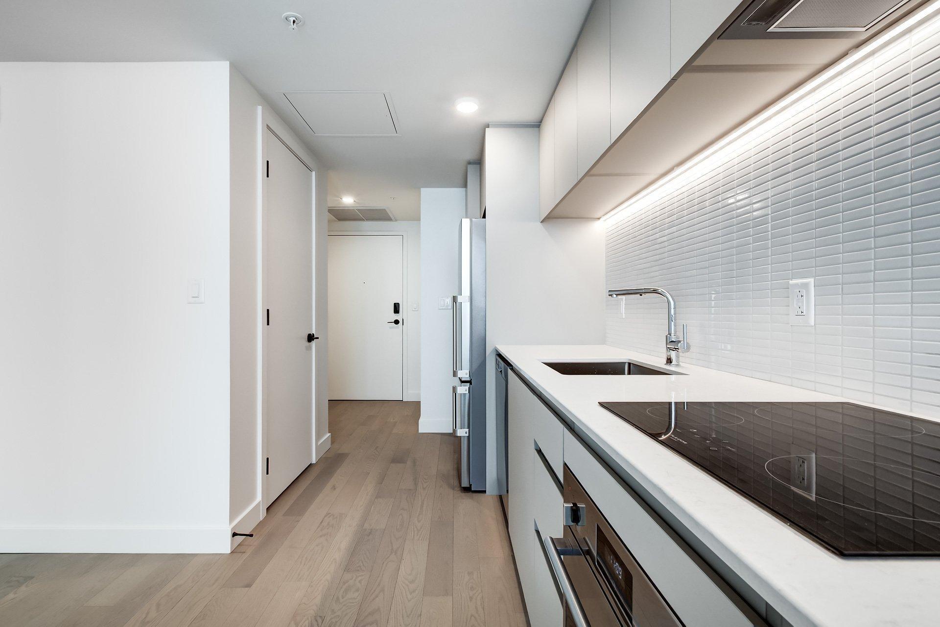 









1245


Rue De Bleury

, 4814,
Montréal (Ville-Marie),




QC
H3B0C2

