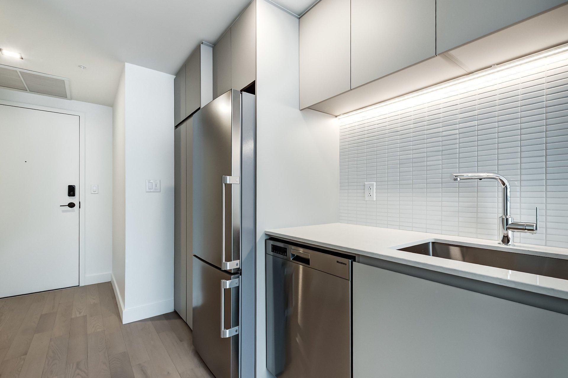 









1245


Rue De Bleury

, 4814,
Montréal (Ville-Marie),




QC
H3B0C2

