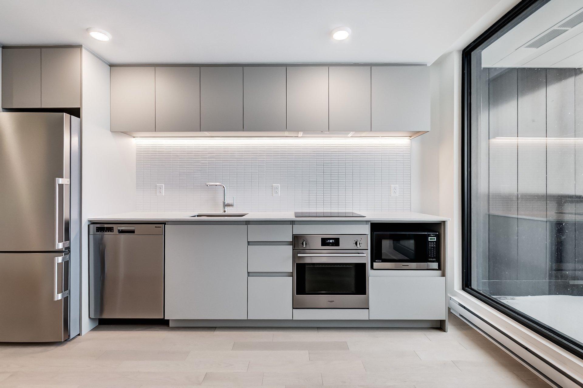 









1245


Rue De Bleury

, 4814,
Montréal (Ville-Marie),




QC
H3B0C2

