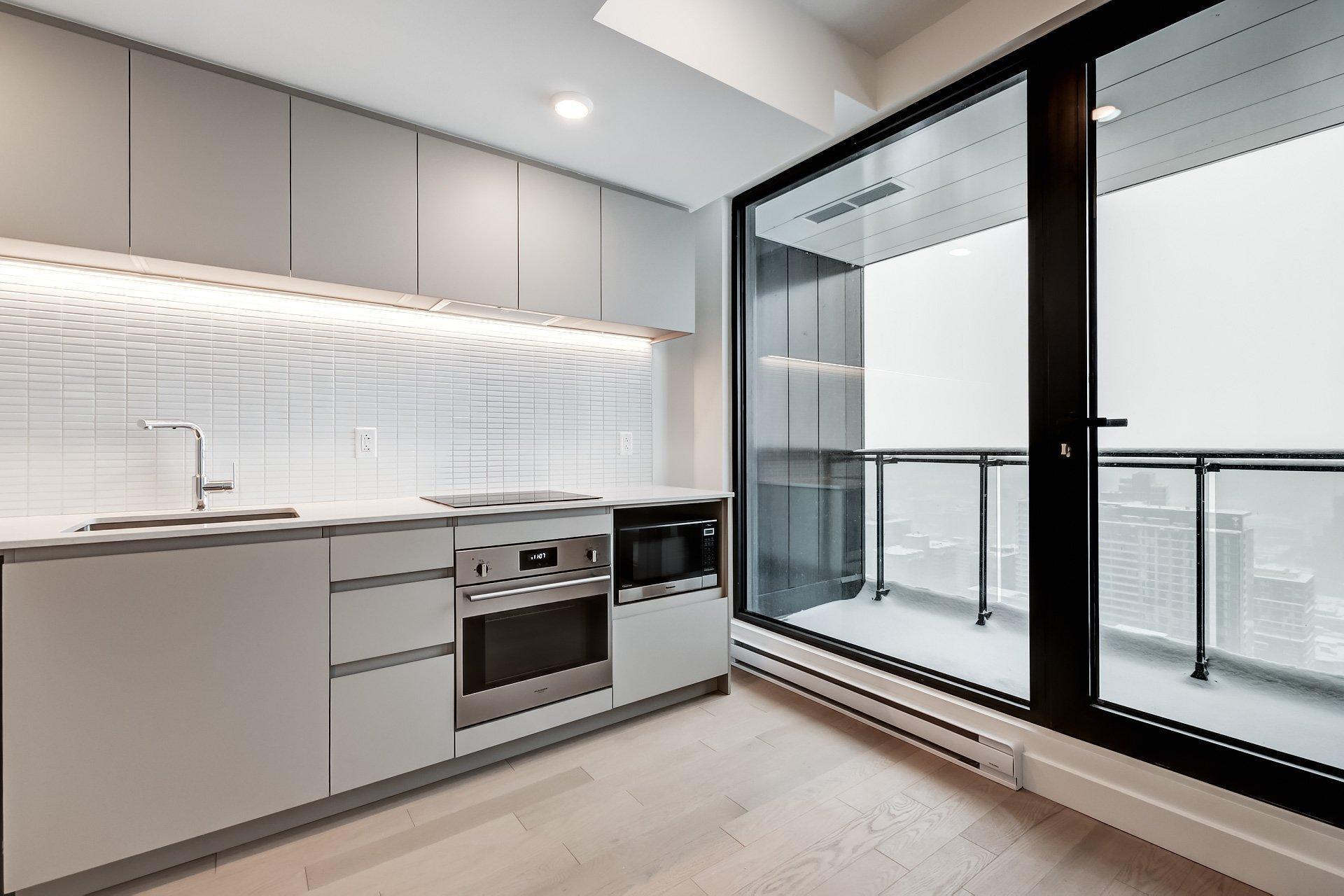 









1245


Rue De Bleury

, 4814,
Montréal (Ville-Marie),




QC
H3B0C2

