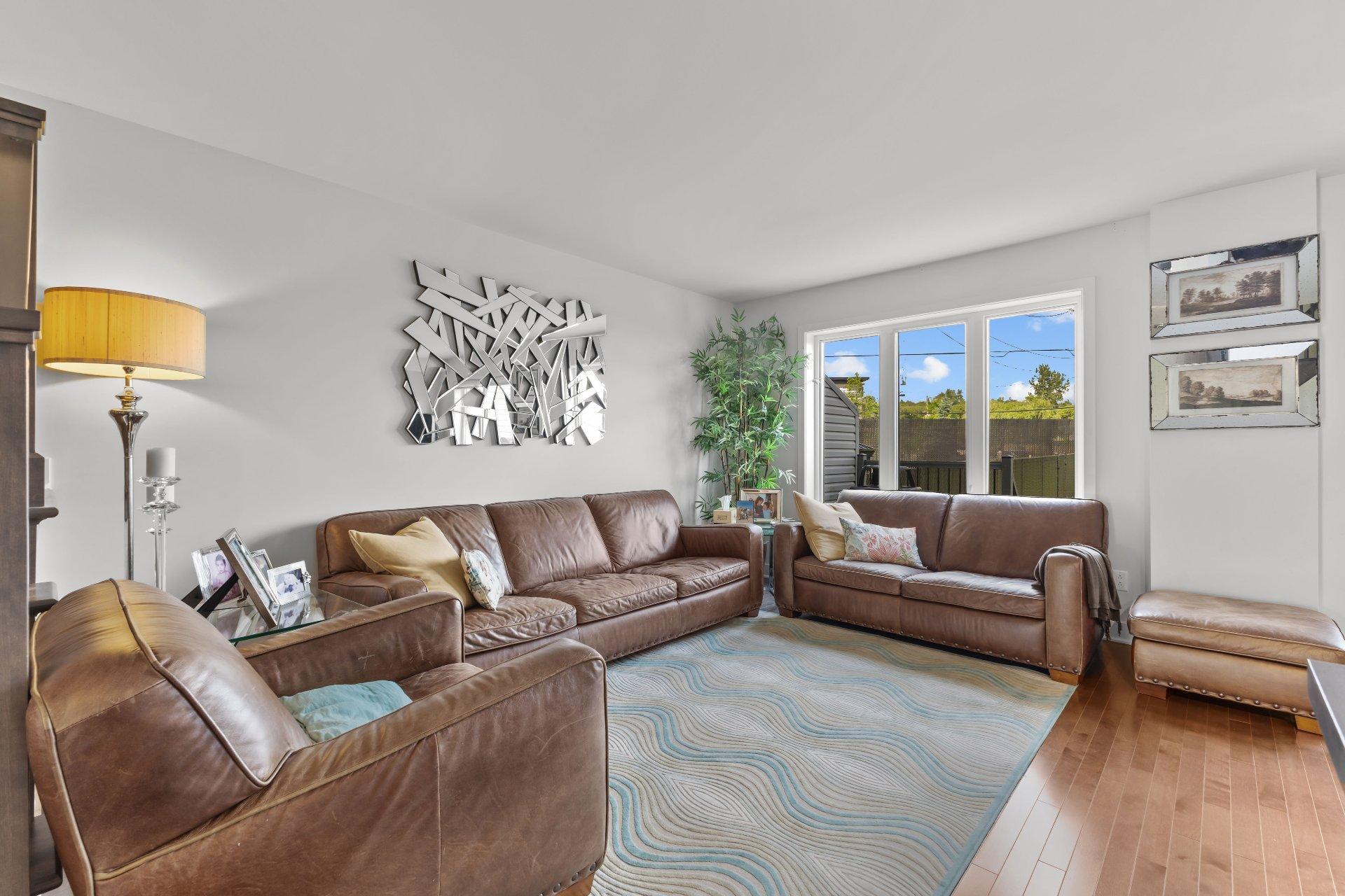 









333


Rue Claude-Léveillée

,
Vaudreuil-Dorion,




QC
J7V0Y7

